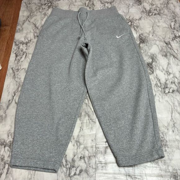 Nike Grey Gray Swoosh Logo High Rise Sweatpants Loungewear Comfort size Medium - Picture 6 of 8
